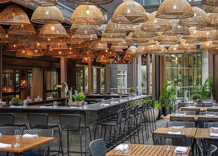 Warwick Le Crystal - Montréal